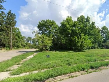 101 Michigan Avenue , Pontiac, MI 48342