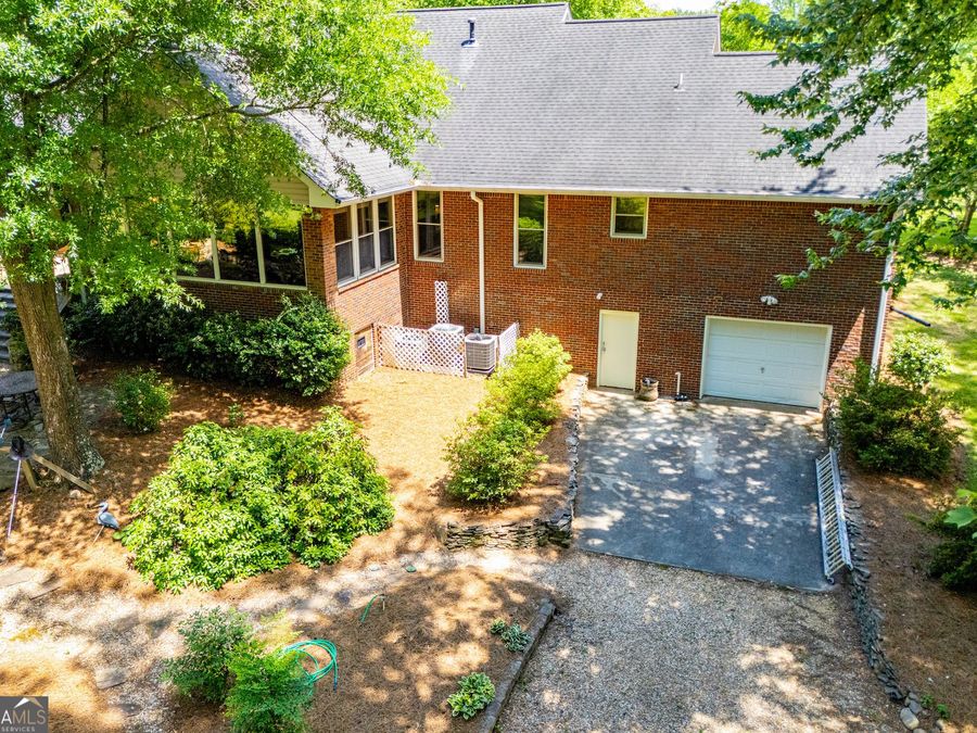 Property Image 95