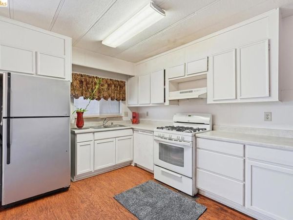 8200 Jantzen RD, Modesto, CA 95357