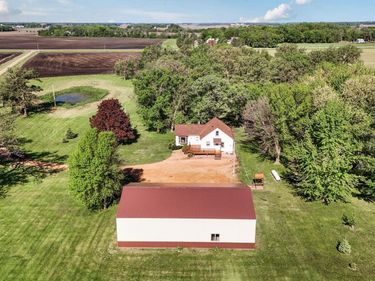 16659 411th Avenue, Glencoe, MN 55336
