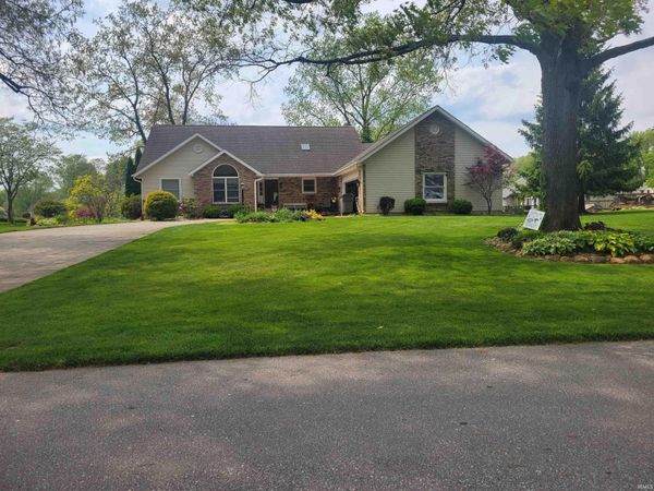 53337 E Cobus Drive, Elkhart, IN 46514