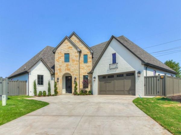 16425 Burgundy West Drive, Edmond, OK 73013
