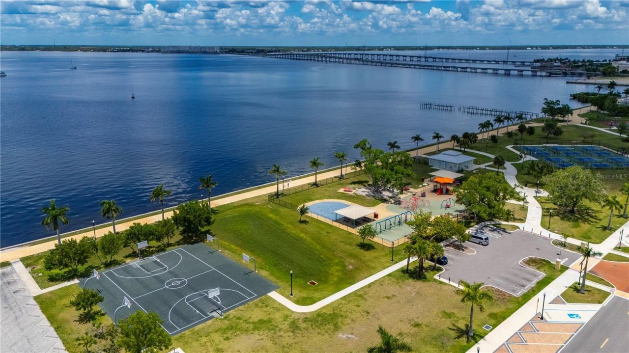 756 W Marion Avenue , Punta Gorda, FL 33950 Photo