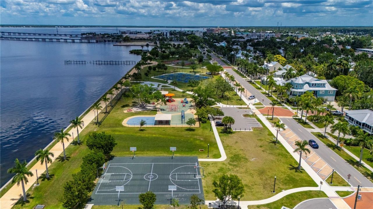 756 W Marion Avenue , Punta Gorda, FL 33950 Photo