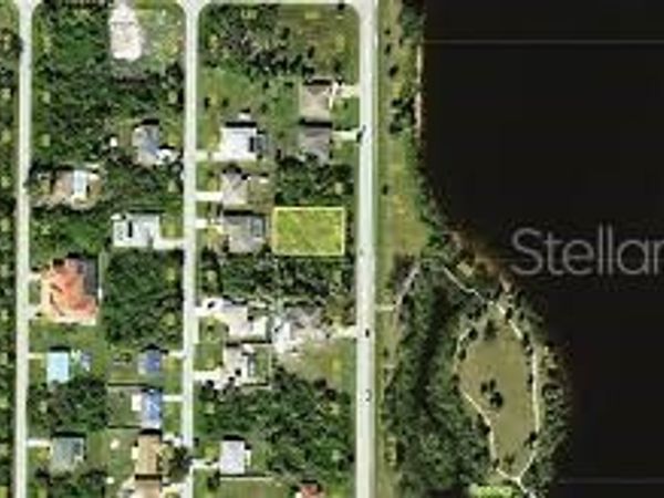 3447 LAKE VIEW, PORT CHARLOTTE, FL 33948