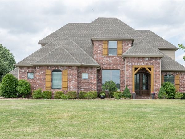 2520 Brookwater Lane , Fayetteville, AR 72703