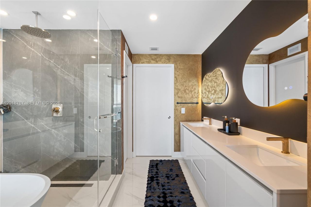 700 NE 24th St , Unit 5206, Miami, FL 33137 Photo
