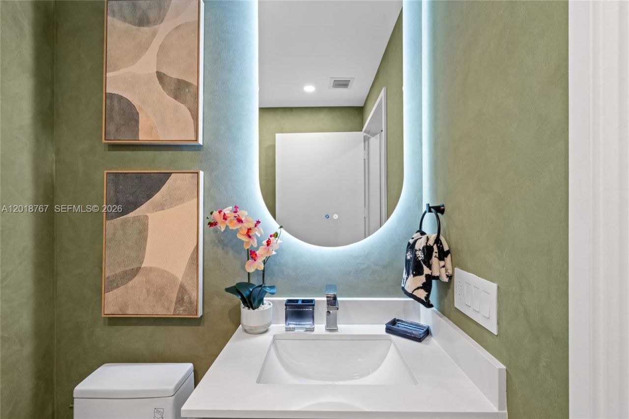 700 NE 24th St , Unit 5206, Miami, FL 33137 Photo