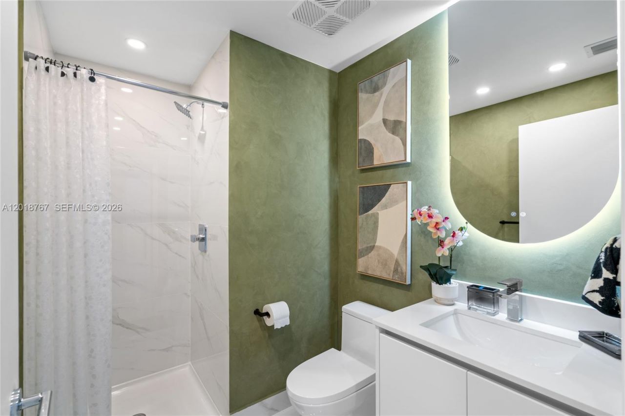 700 NE 24th St , Unit 5206, Miami, FL 33137 Photo