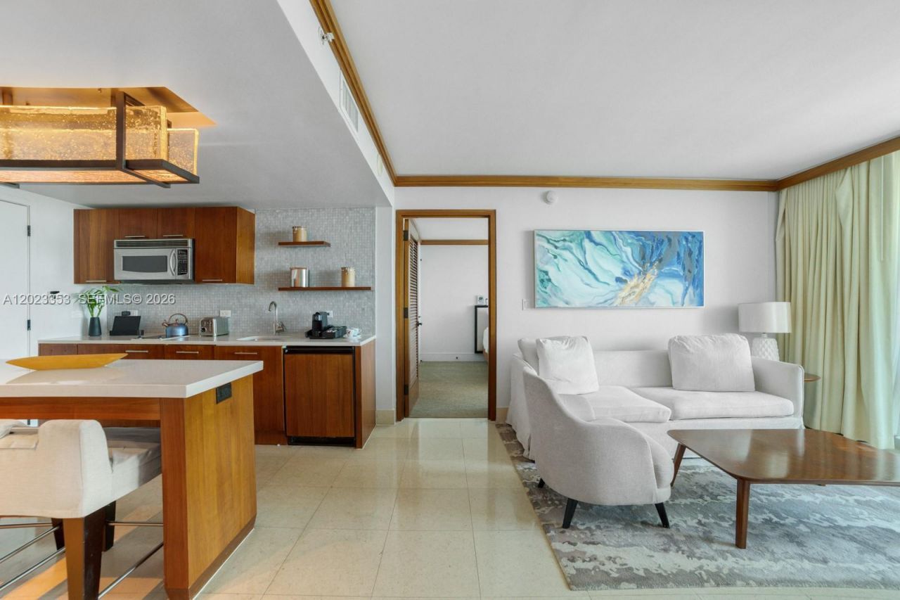 6801 Collins Ave , Unit 714 (Door , Miami Beach, FL 33141 Photo
