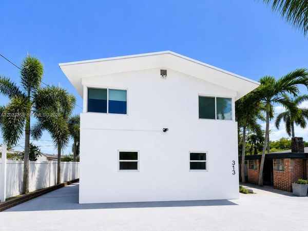 313 SW 1st Street , Unit 1, Hallandale Beach, FL 33009