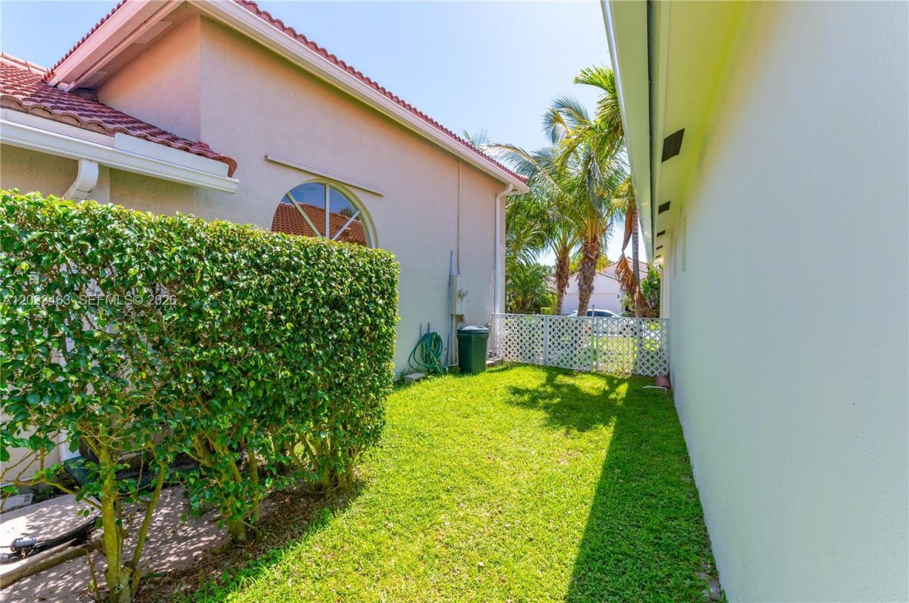 7131 NW Turtle Walk , Boca Raton, FL 33487 Photo