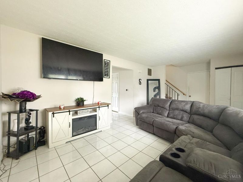 1811 Theresa Court, Middletown, OH 45044 Photo 5