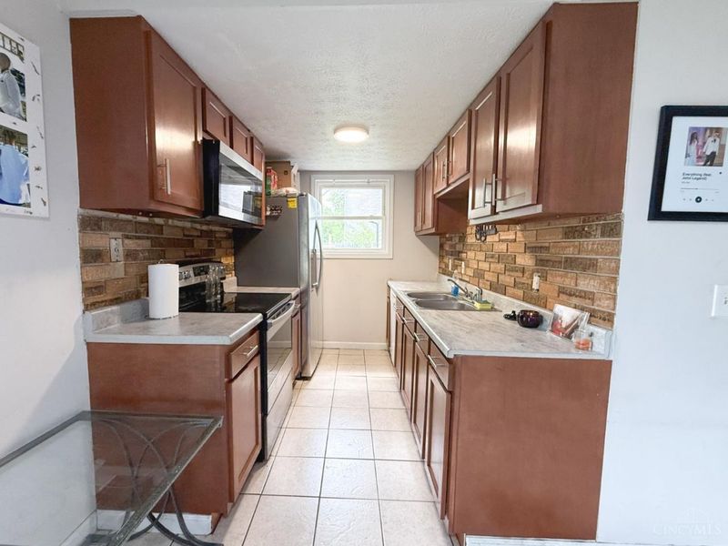1811 Theresa Court, Middletown, OH 45044 Photo 9