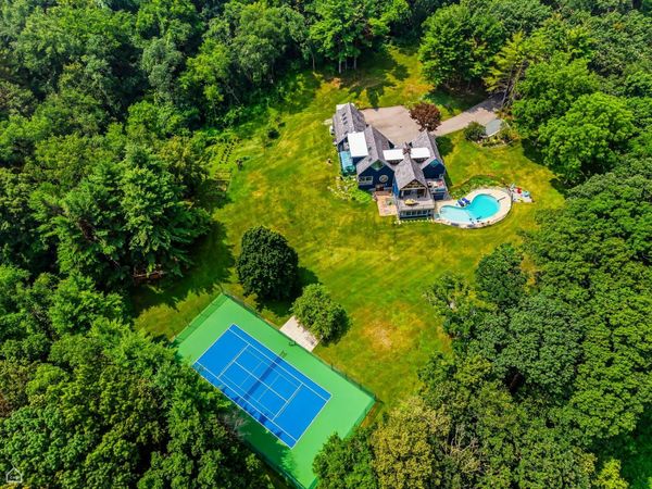367 Overlook Road, Barrington, IL 60010