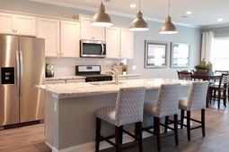 2405 Spring Rise Dr  photo 4