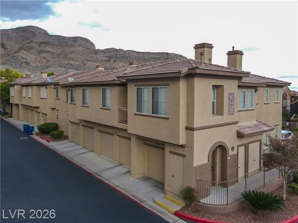 10180 Delray Beach Avenue, Unit 102, Las Vegas, NV 89129