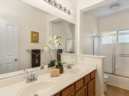 2429 Burberry Way, Sacramento, CA 95835 Photo