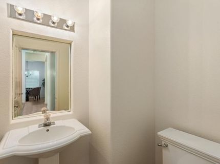 2429 Burberry Way, Sacramento, CA 95835 Photo