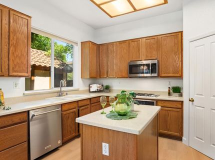 2429 Burberry Way, Sacramento, CA 95835 Photo