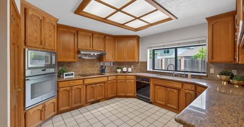 101 Audubon Cir, Sacramento, CA 95831 Photo