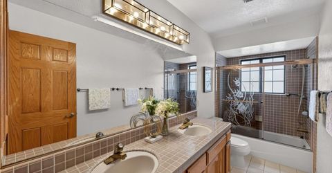 101 Audubon Cir, Sacramento, CA 95831 Photo