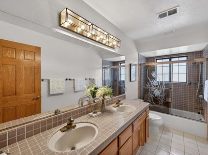 101 Audubon Cir, Sacramento, CA 95831 Photo