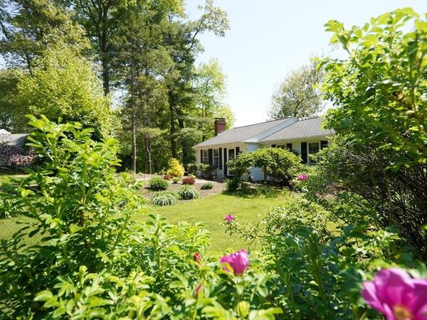 70 Westwood Park Circle, Attleboro, MA 02703