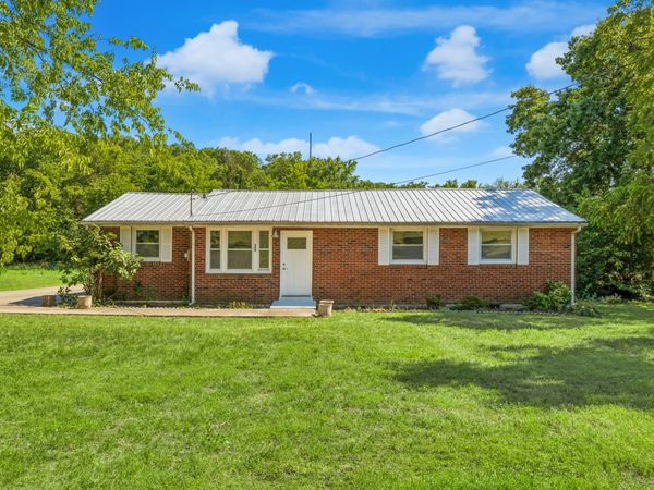 304 Starlight Dr , Nashville, TN 37207