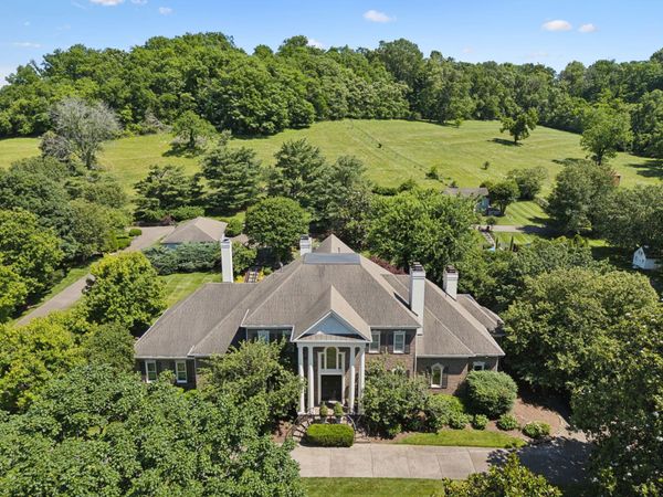 4750 Columbia Pike , Thompsons Station, TN 37179