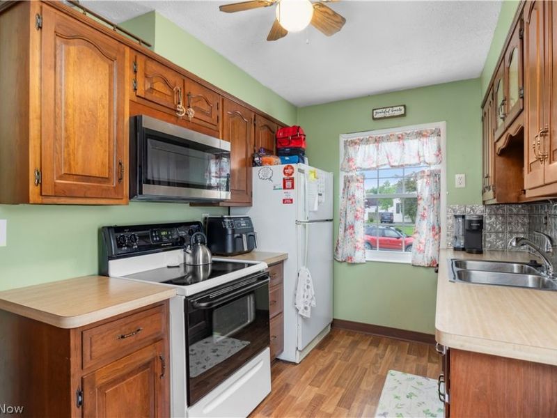 610 Princeton Avenue, Elyria, OH 44035 Photo 10