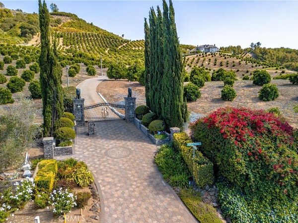 46856 El Prado, Temecula, CA 92590
