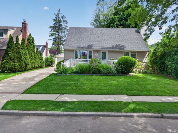 84 Wilson Boulevard, New Hyde Park, NY 11040