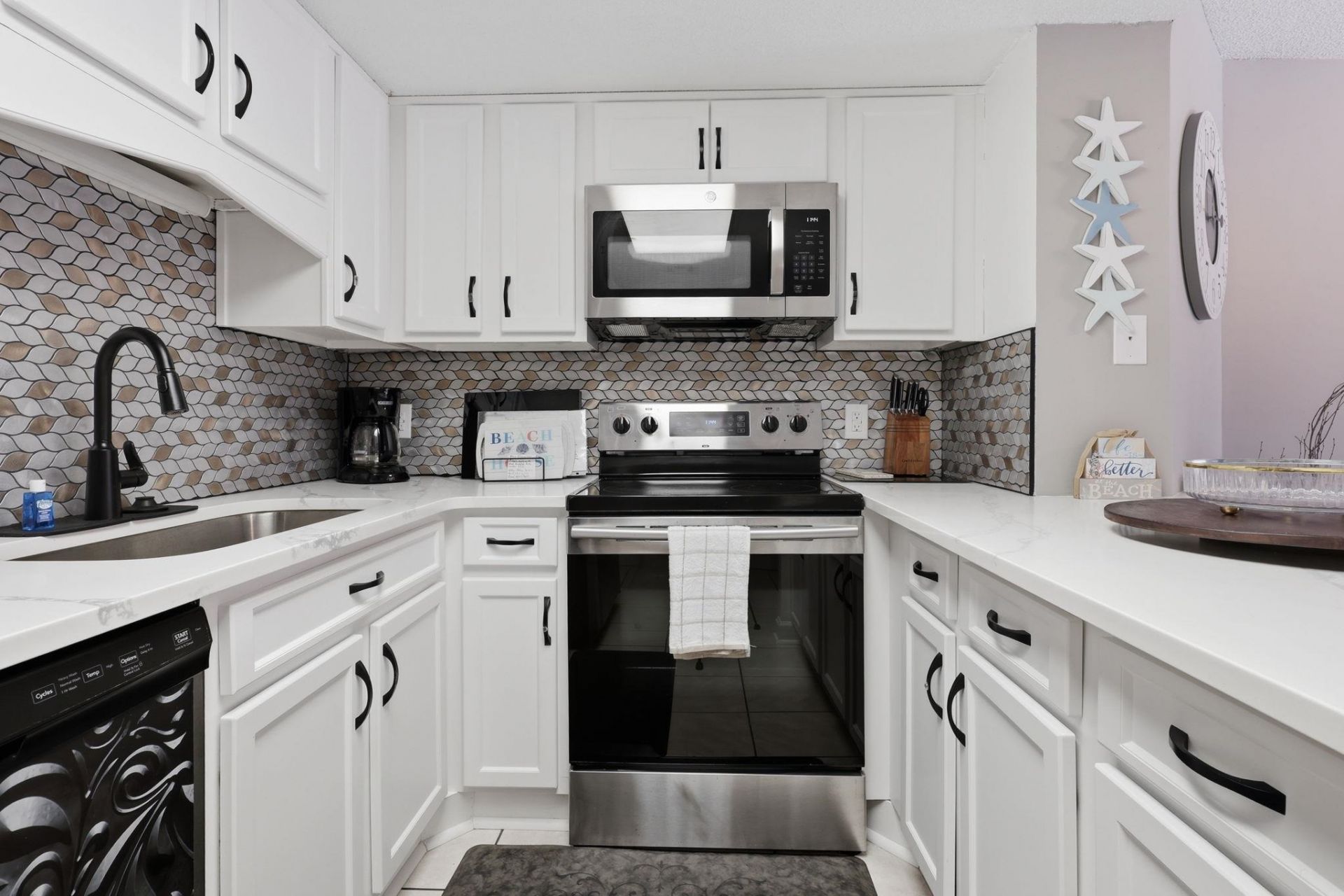 5511 N Ocean Blvd. Photo 28