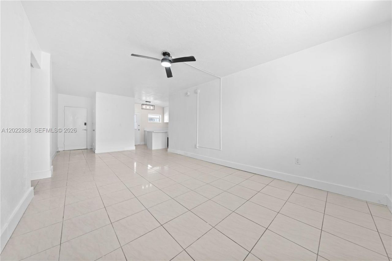 1300 Lincoln Rd , Unit D204, Miami Beach, FL 33139 Photo