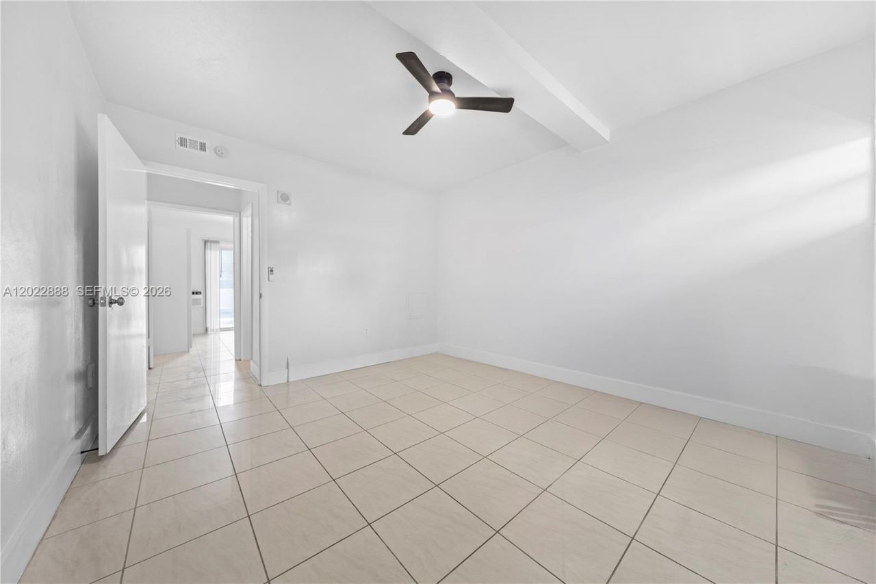 1300 Lincoln Rd , Unit D204, Miami Beach, FL 33139 Photo