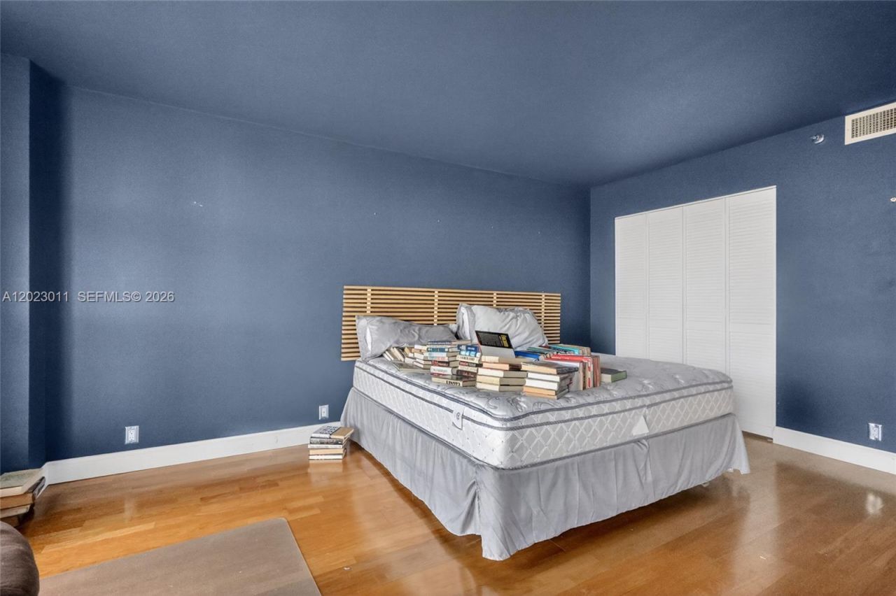2000 Towerside Ter, Unit 709, Miami, FL 33138 Photo
