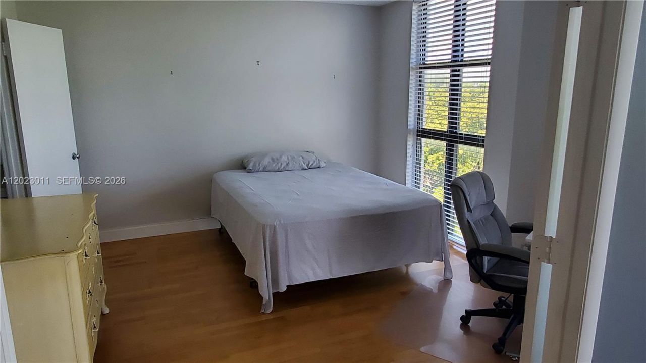 2000 Towerside Ter, Unit 709, Miami, FL 33138 Photo