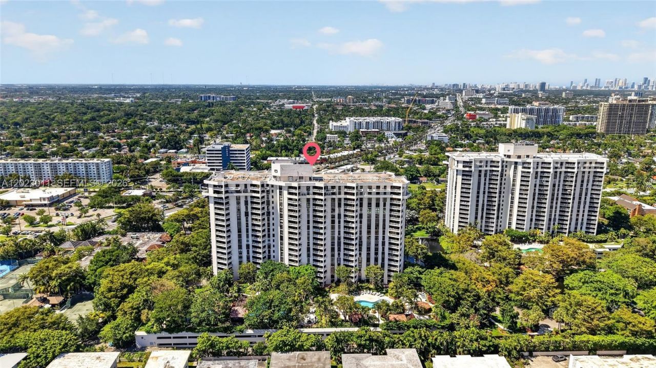 2000 Towerside Ter, Unit 709, Miami, FL 33138 Photo