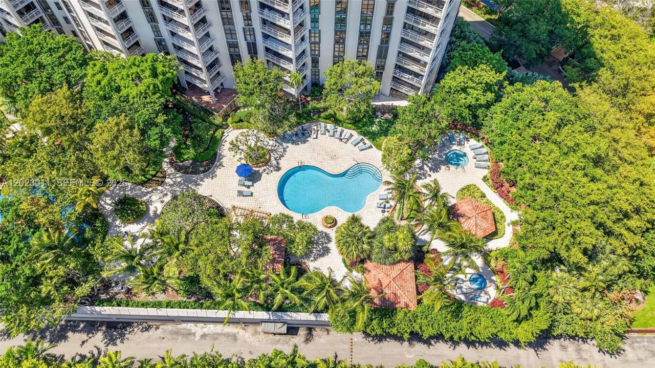 2000 Towerside Ter, Unit 709, Miami, FL 33138 Photo