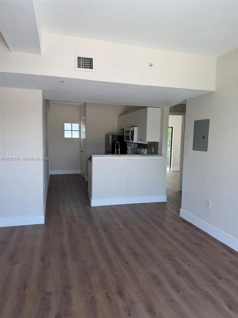 763 SW 5th St , Unit 304, Miami, FL 33130 Photo