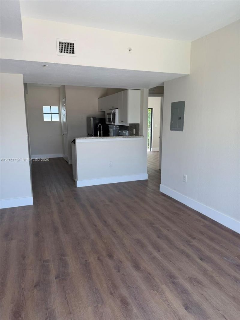 763 SW 5th St , Unit 304, Miami, FL 33130 Photo