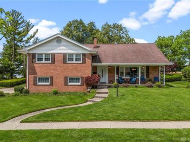 994 Meadow Lane, Xenia, OH 45385