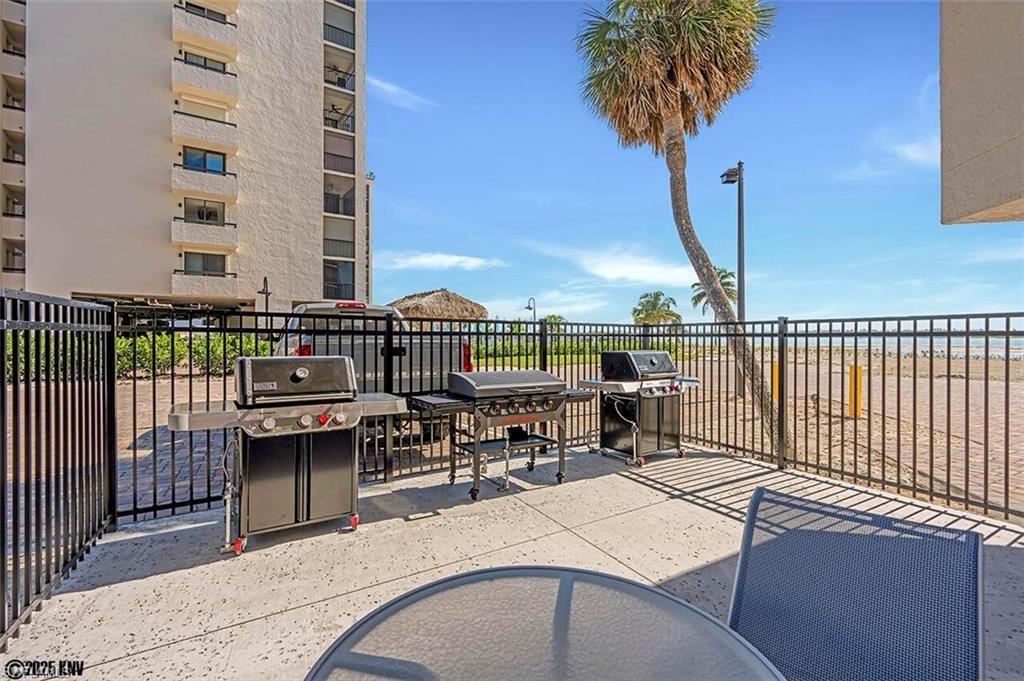8350 Estero Blvd , Unit 423, Fort Myers Beach, FL 33931 Photo
