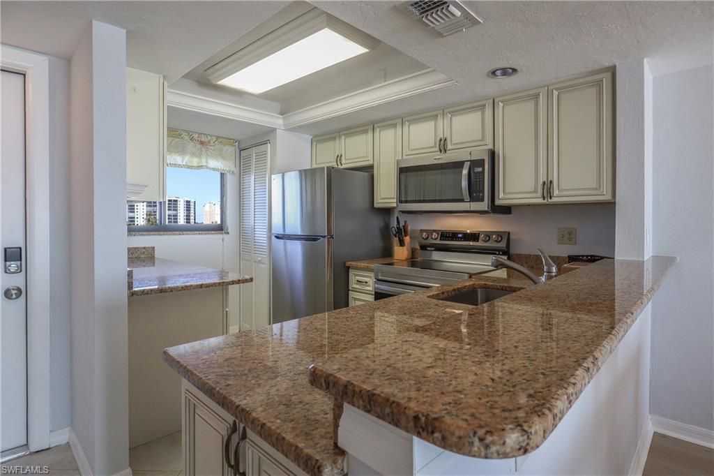 8350 Estero Blvd , Unit 423, Fort Myers Beach, FL 33931 Photo