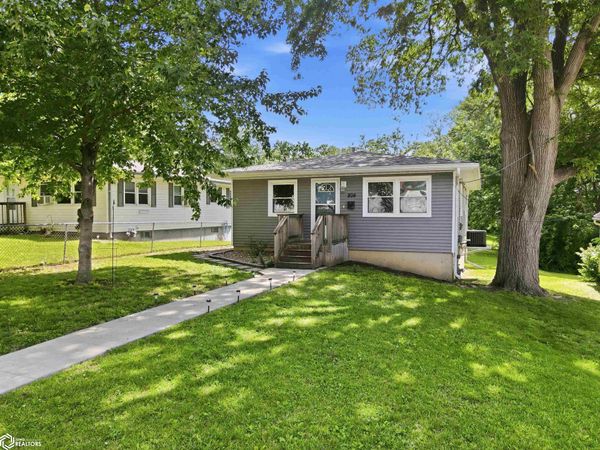 804 Argyle Court, Burlington, IA 52601
