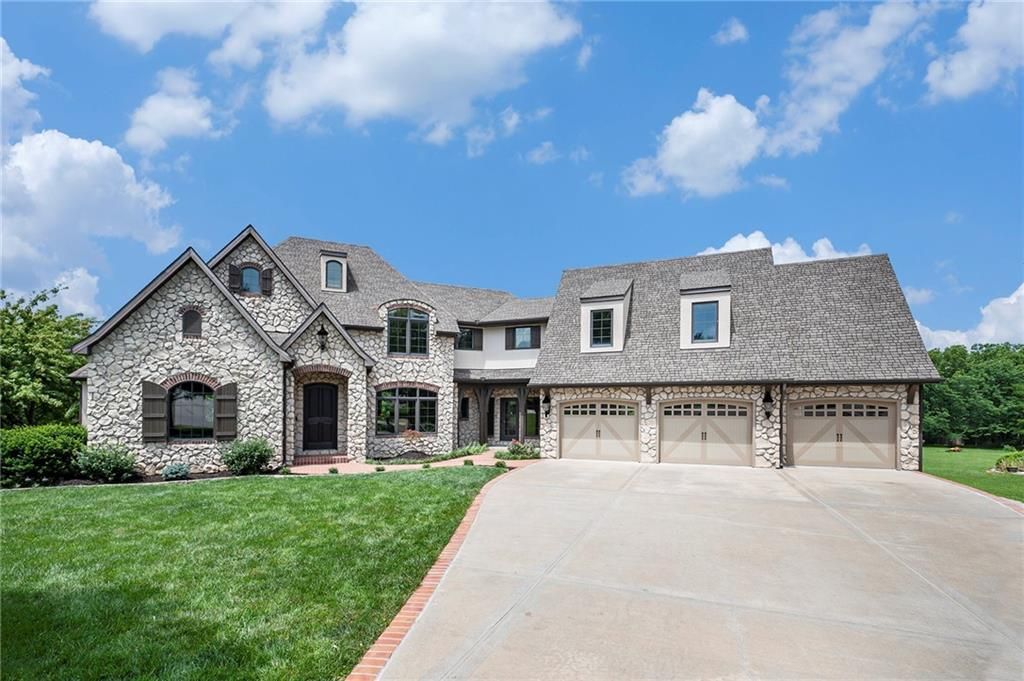 1900 NE 159th Street, Smithville, MO 64089 Main Photo
