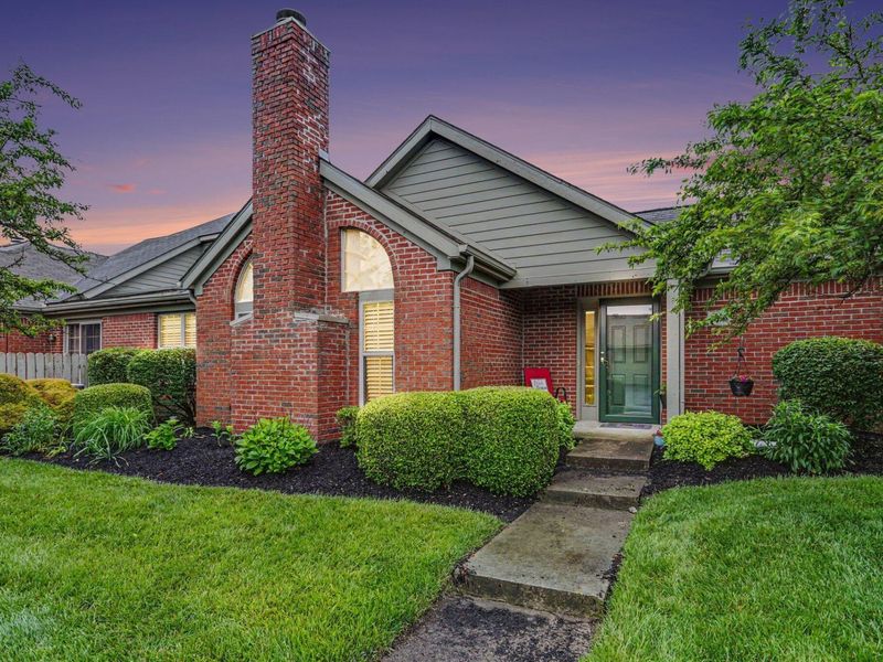 3873 Oakbrook Lane, Powell, OH 43065 Photo 2