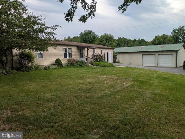 4 KANSAS ROAD , LANDISBURG, PA 17040