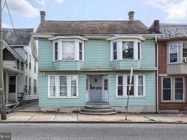 107-109 E. MAIN STREET, HUMMELSTOWN, PA 17036